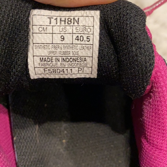 Asics women running sneaker - Picture 3 of 5